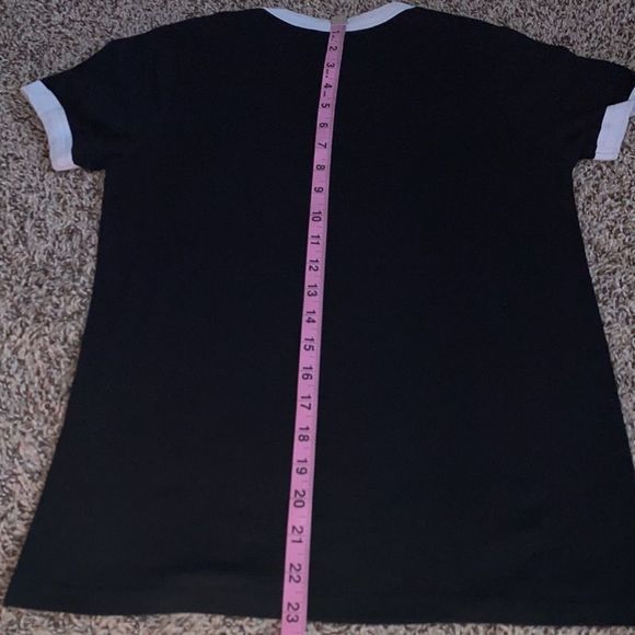 🎀 3/$20 FRIENDS Tv show children’s Large Chandler bing ringer tee - Picture 4 of 5